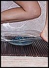 nyllady-barefoot-05.jpg