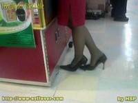 Feet Under The Table - The N.1 Resource for female feet seduction scenes - Videos, pictures and stories of women seducing men with their feet